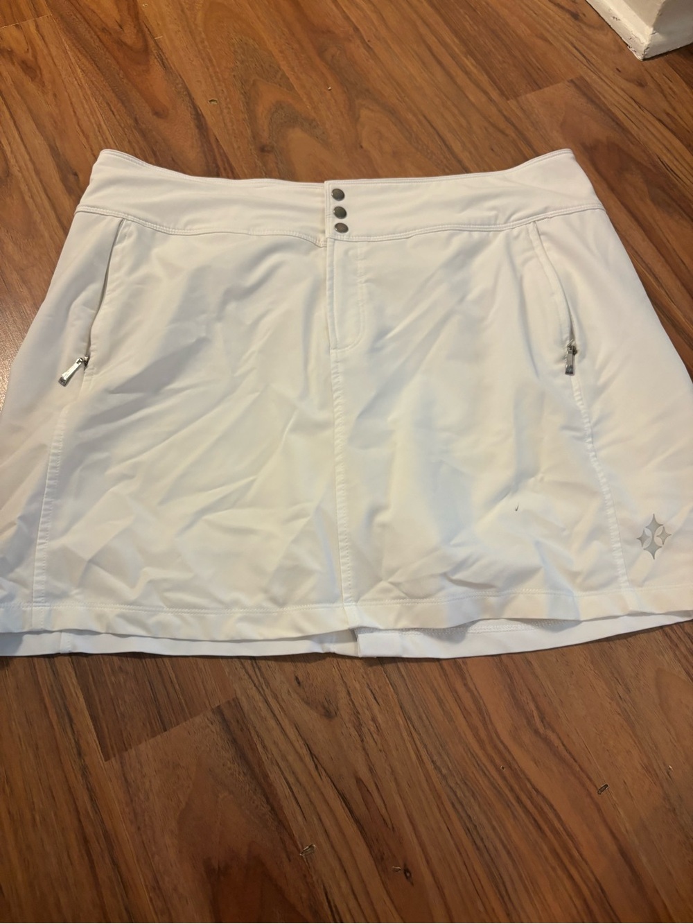 White Athletic Jofit golf skirt with Zip Pockets